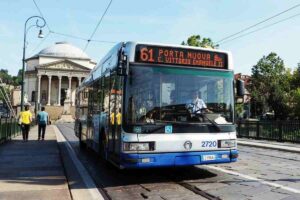 Torino, rivoluzione nei trasporti pubblici dal 1° luglio: tutti i dettagli da conoscere