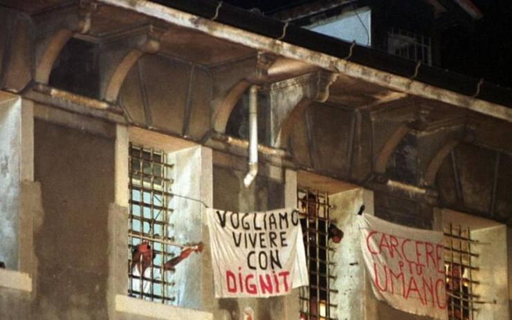 Carcere Torino rivolta detenuti