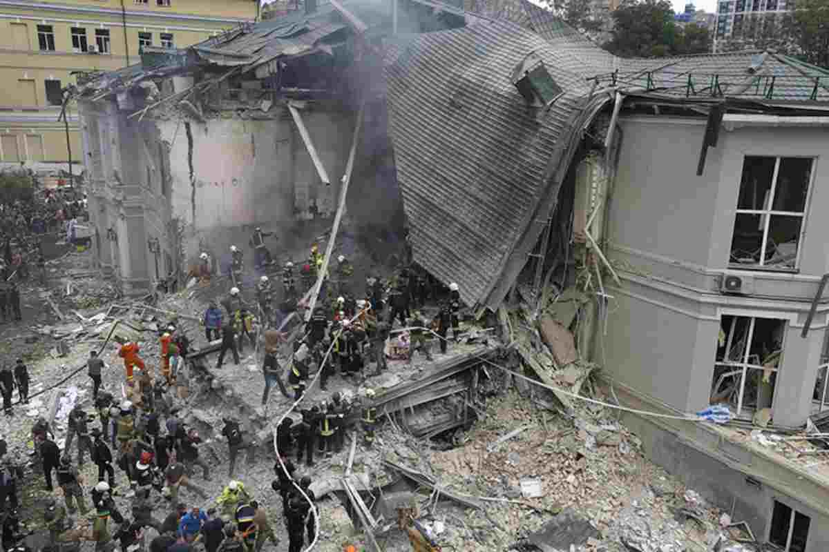 Ospedale bombardato a Kiev