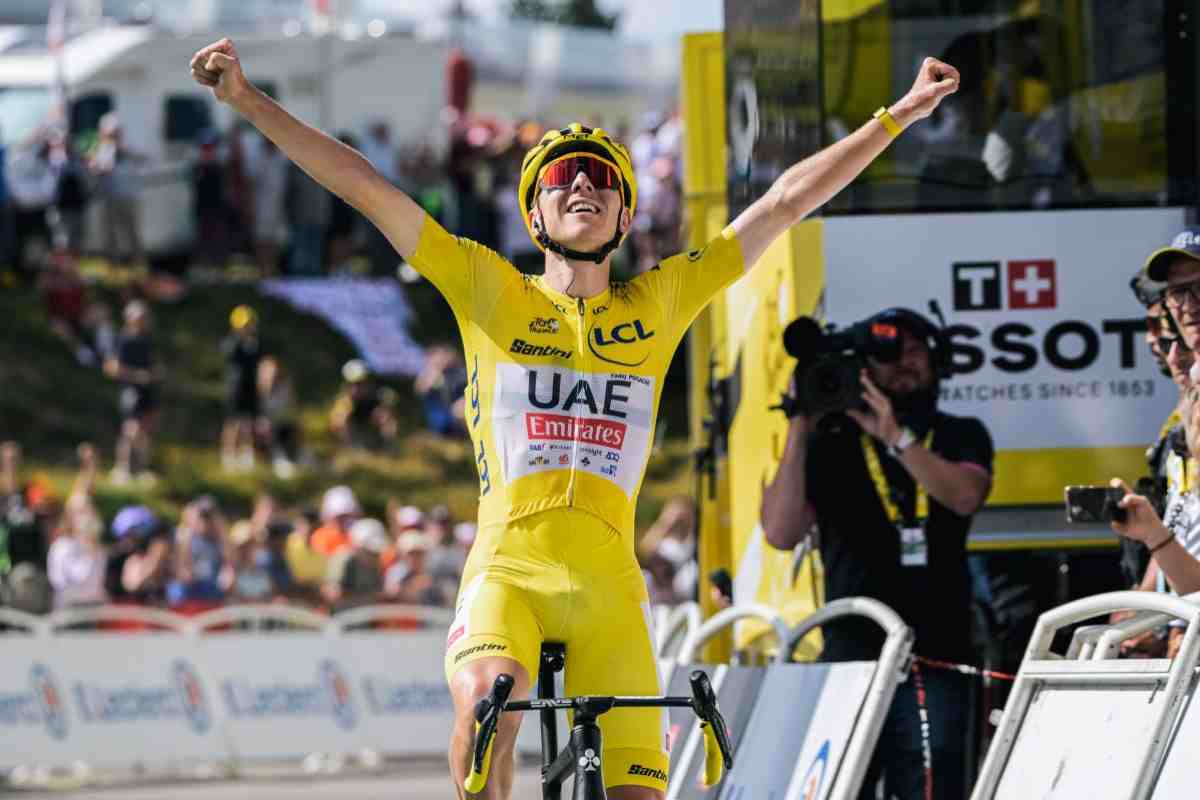 Tadej Pogacar vince il Tour de France