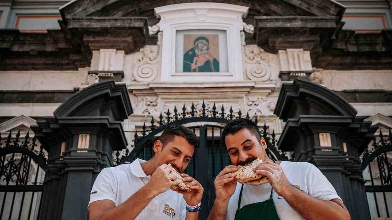 Come si mangia da Bro Pizzeria a Napoli di Ciro ed Antonio Tutino