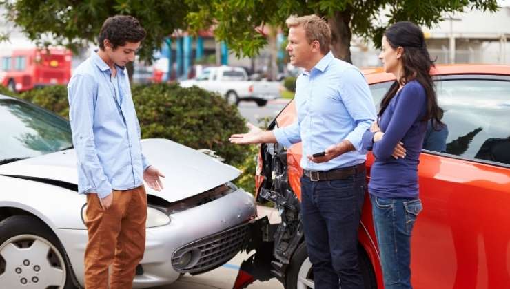 genitori figli auto